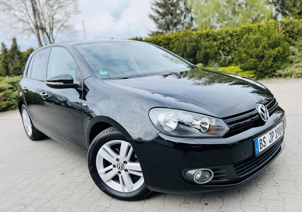 Volkswagen Golf cena 26900 przebieg: 152000, rok produkcji 2012 z Garwolin małe 379